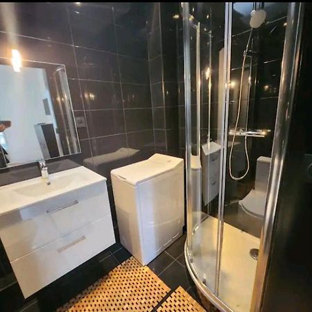 Tres Beau 2 Pieces A 400M De Paris Apartment Жантили Екстериор снимка