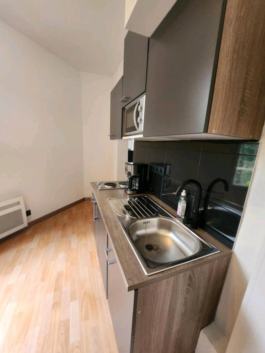 Tres Beau 2 Pieces A 400M De Paris Apartment Жантили Екстериор снимка