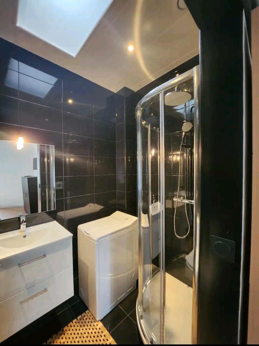 Tres Beau 2 Pieces A 400M De Paris Apartment Жантили Екстериор снимка